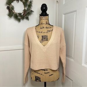 Superdown Pink V-Neck Pullover Cropped Waffle Knit Sweater